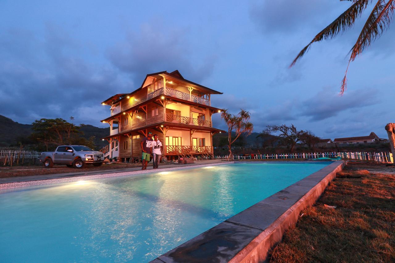 The Tree House Sumbawa Hotel Huu ภายนอก รูปภาพ