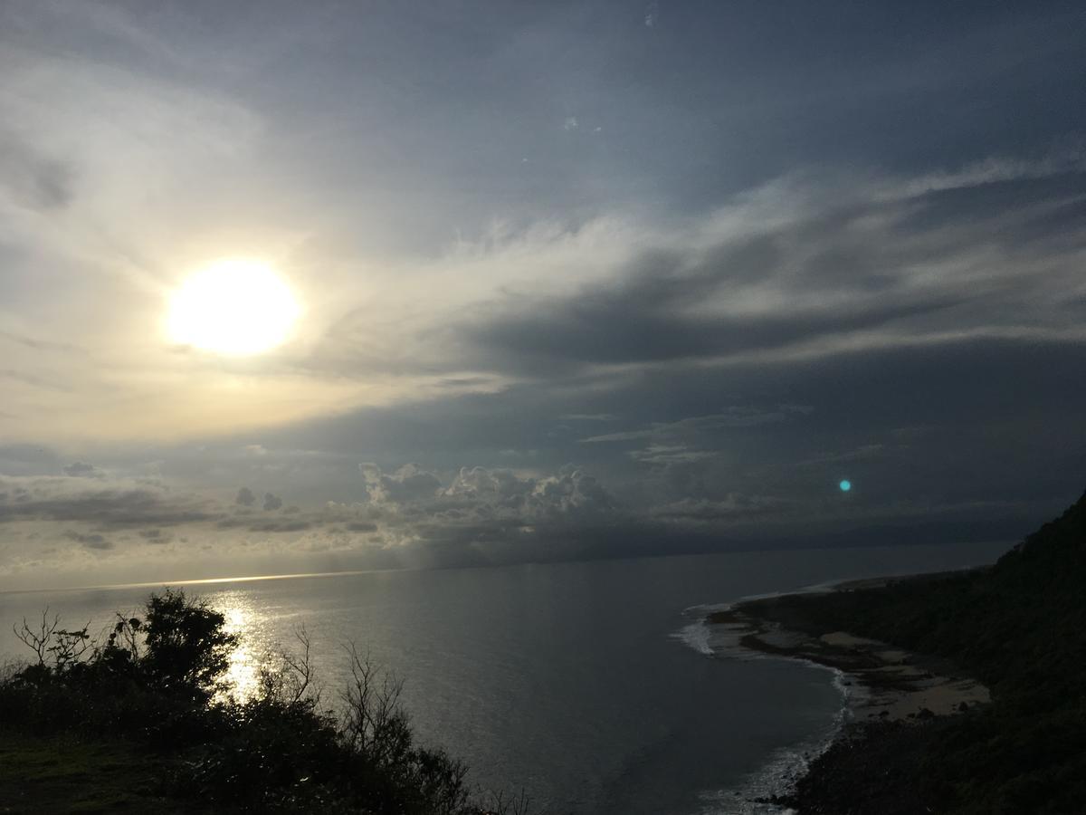 The Tree House Sumbawa Hotel Huu ภายนอก รูปภาพ